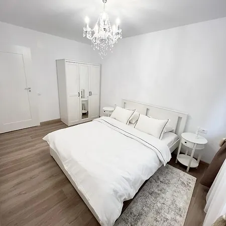 Hh Maison Appartamento Braşov